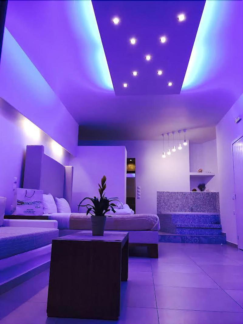 Queen Boutique Suites Mykonos Town Exterior photo