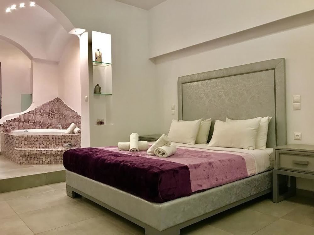 Queen Boutique Suites Mykonos Town Exterior photo