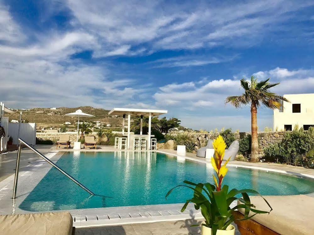 Queen Boutique Suites Mykonos Town Exterior photo