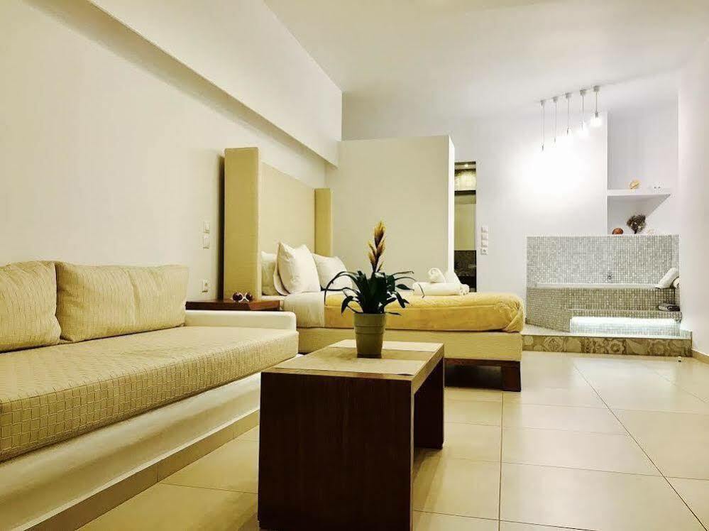 Queen Boutique Suites Mykonos Town Exterior photo