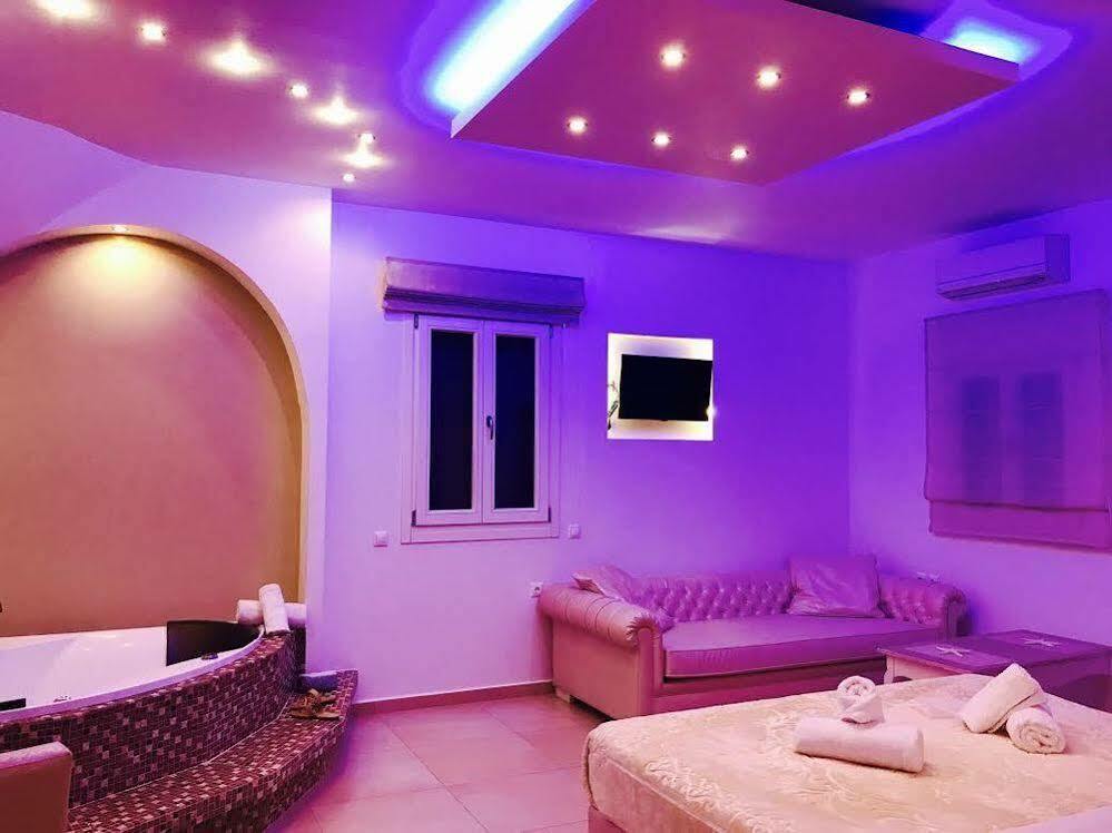 Queen Boutique Suites Mykonos Town Exterior photo